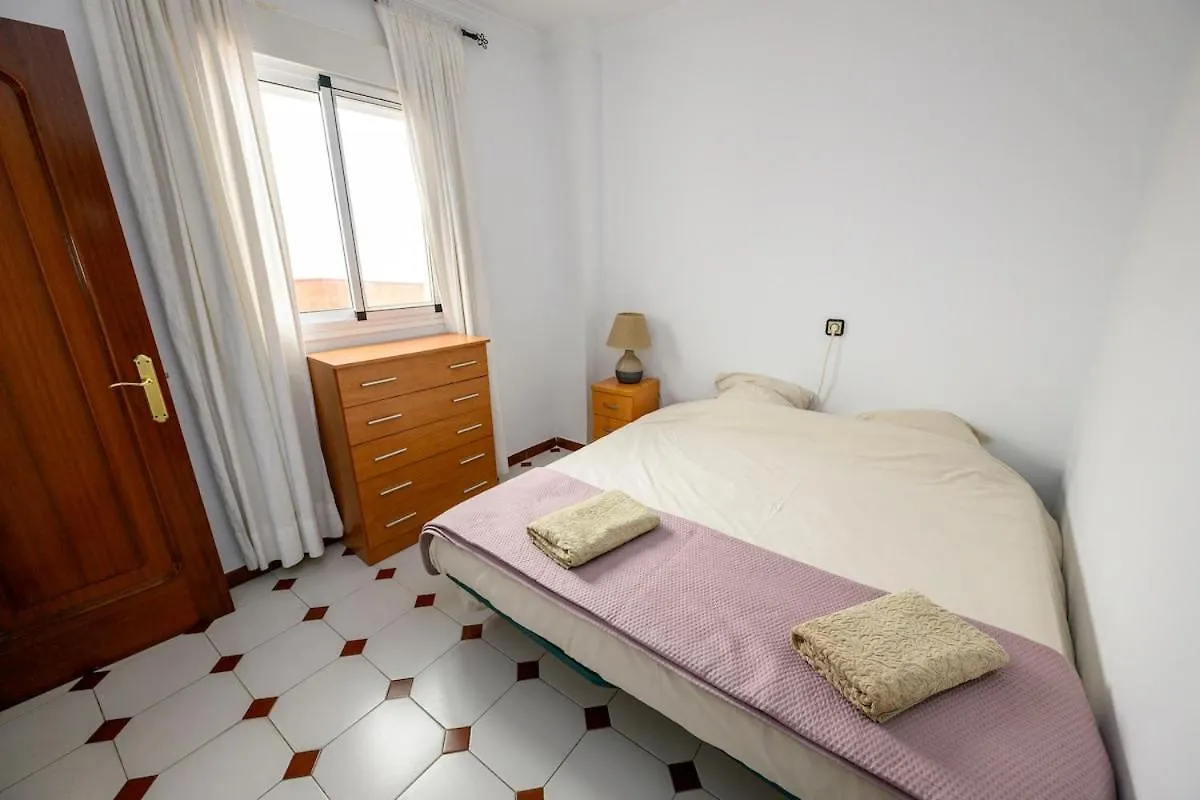 Family Home In Barbate Patio & Azotea Vakantiehuis